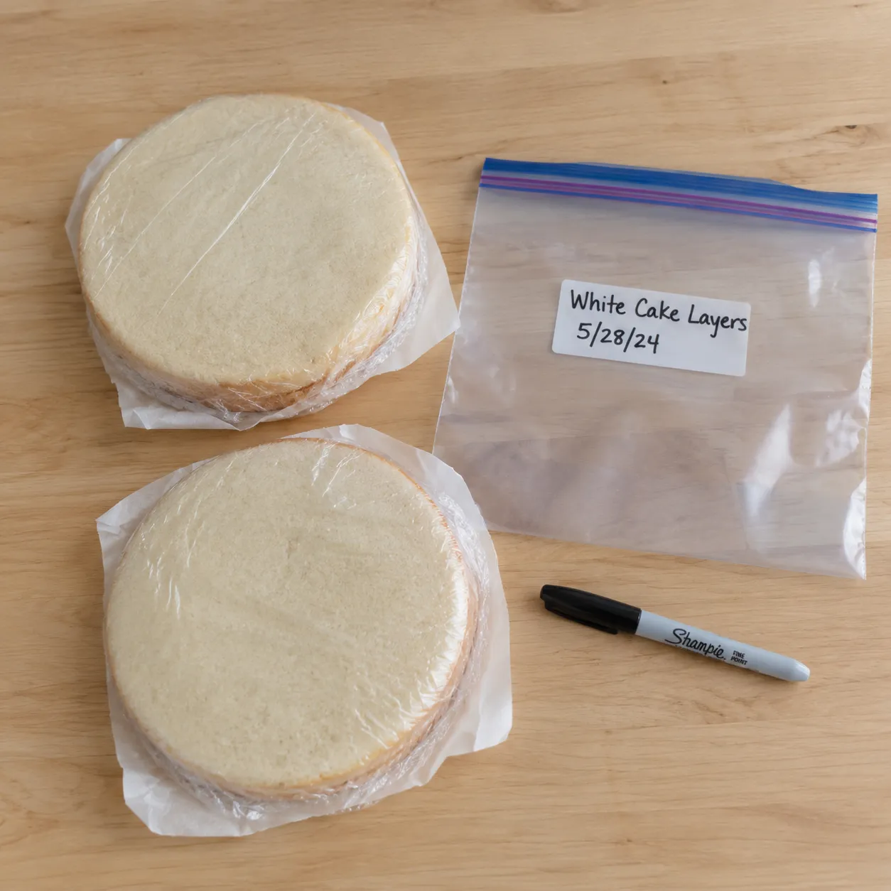 Wrapping white cake layers for freezing and make-ahead storage