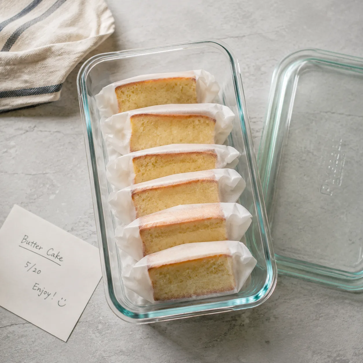 How to store butter cake slices in a container